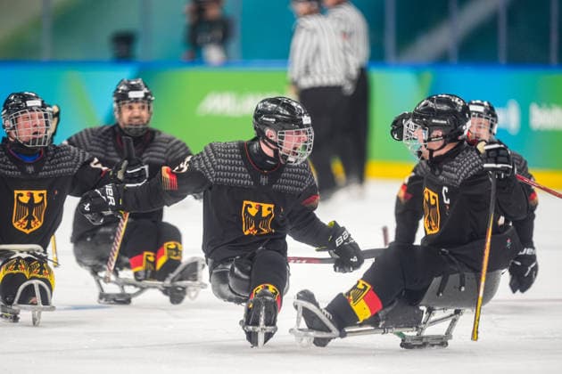 March 12, 2026, Milan, Milano, Italy: Germany s para Ice hockey, Eishockey team celebrating after winning over Slovakia in the Para Ice Hockey Classification Game at Milano Santagiulia Ice Hockey Arena during Paralympic Winter games, Winterspiele,Spiele, Summer games in Milano, Italy. Milan Italy - ZUMAk197 20260312_zsp_k197_004 Copyright: xRanjithxKumarx