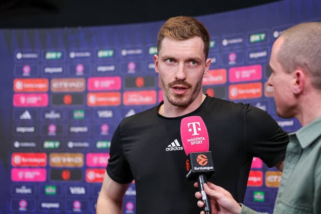 Andreas Obst (FC Bayern Basketball, 13) beim Interview vor dem Spiel, GER, FC Bayern Basketball vs. Anadolu Efes Istanbul, Basketball, Euroleague, 31. Spieltag, Saison 2025 2026, 12.03.2026, GER, FC Bayern Basketball vs. Anadolu Efes Istanbul, Basketball, Euroleague, 31. Spieltag, Saison 2025 2026, 12.03.2026 Muenchen Copyright: xEibner-Pressefoto JennixMaulx EP_JML