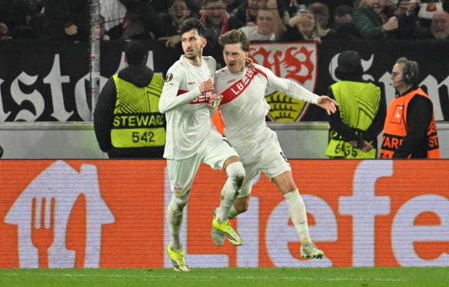 Vermeintliches TOR zum 2:2 Angelo Stiller VfB Stuttgart (06) Torjubel mit Atakan Karazor VfB Stuttgart (16) wird nach VAR, Video-Assistent, Videobeweis, Videoschiedsrichter Video Assistent Referee wegen passivem Abseits von Tiago Tomas VfB Stuttgart (08) (nicht im Bild) kassiert VfB Stuttgart vs FC Porto EUROPA LEAGUE EL 12.03.2026 DFL REGULATIONS PROHIBIT ANY USE OF PHOTOGRAPHS AS IMAGE SEQUENCES AND OR QUASI-VIDEO VfB Stuttgart vs FC Porto