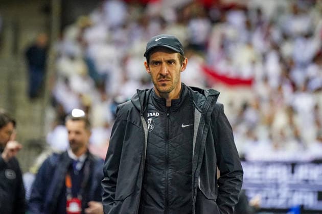 Belgien: Fussball Europa League 2025 - 2026, Achtelfinale - KRC Genk vs SC Freiburg - Cegeka Arena (Genk): Julian Schuster (SC Freiburg, Trainer) Copyright: xJOERANxSTEINSIEKx