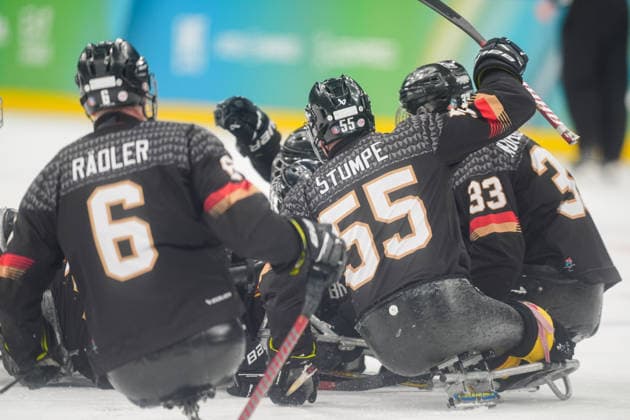 March 12, 2026, Milan, Milano, Italy: Germany s para Ice hockey, Eishockey team celebrating after winning over Slovakia in the Para Ice Hockey Classification Game at Milano Santagiulia Ice Hockey Arena during Paralympic Winter games, Winterspiele,Spiele, Summer games in Milano, Italy. Milan Italy - ZUMAk197 20260312_zsp_k197_012 Copyright: xRanjithxKumarx