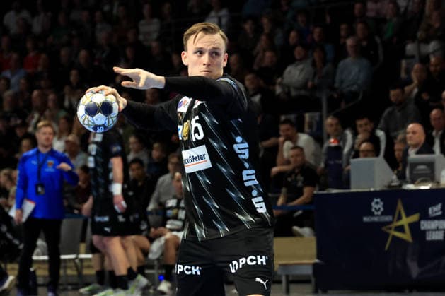 DEU, Machineseeker EHF Champions League, Fuechse Berlin vs. HBC Nantes, 12.03.2026, Max-Schmeling-Halle, Berlin, DEU, Machineseeker EHF Champions League, Fuechse Berlin vs. HBC Nantes, im Bild 7m, Tobias Grondahl (Fuechse Berlin 15)