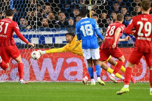 KRC Genk v Freiburg - UEFA Europa League GENK, BELGIUM - MARCH 12 : Lawal Tobias goalkeeper of KRC Genk during the UEFA Europa League 2025 26 round of 16 match first leg between KRC Genk and Freiburg on March 12, 2026 in Genk, Belgium, 12 03 2026 Genk Belgium  Copyright: xVincentxKalutx