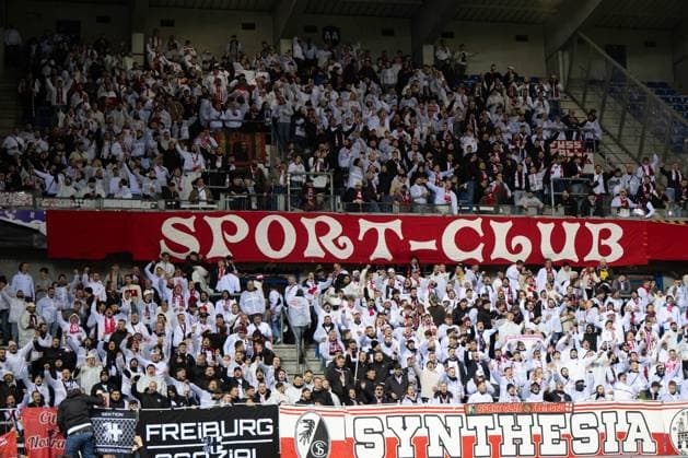 Fankurve des SC Freiburg, KRC Genk vs. SC Freiburg, Fussball, Europa League 2025 2026, Achtelfinale, 12.03.2026 Genk Limburg Belgien