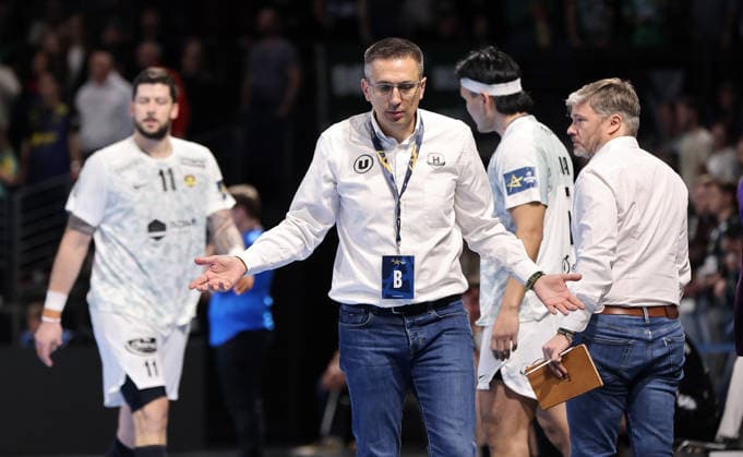 Trainer Gregory Cojean unzufrieden Aktion Oberkörper Handball CL Championsleague Champions League Herren 14. Spieltag Saison 2025 2026 12.03.2026 Füchse Berlin vs HBC Nantes in der Max Schmeling Halle