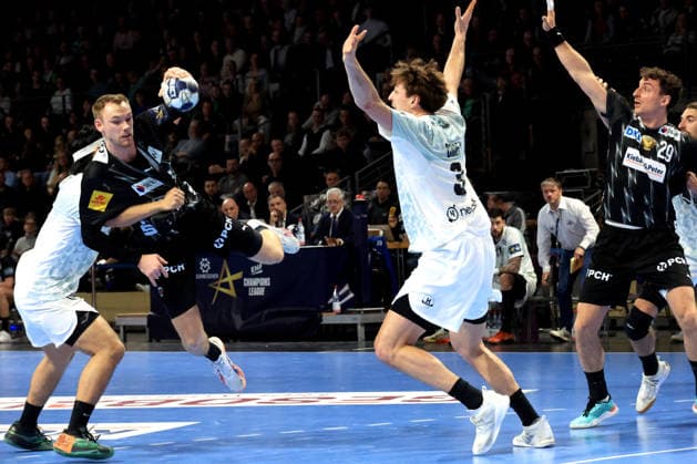DEU, Machineseeker EHF Champions League, Fuechse Berlin vs. HBC Nantes, 12.03.2026, Max-Schmeling-Halle, Berlin, DEU, Machineseeker EHF Champions League, Fuechse Berlin vs. HBC Nantes, im Bild Mathias Gidsel (Fuechse Berlin 19), Shuichi Yoshida (HBC Nantes 5) *** DEU, Machineseeker EHF Champions League, Fuechse Berlin vs HBC Nantes, 12 03 2026, Max Schmeling Halle, Berlin, DEU, Machineseeker EHF Champions League, Fuechse Berlin vs HBC Nantes, in the picture Mathias Gidsel Fuechse Berlin 19 , Shuichi Yoshida HBC Nantes 5 nordphotoxGmbHx xEngler nph00076
