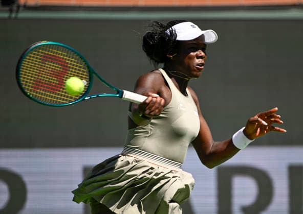 March 12, 2026 Victoria Mboko (CAN) returns a shot against Aryna Sabalenka during their quarterfinals match at the BNP Paribas Open held at the Indian Wells Tennis Garden in Indian Wells, California. California. Mandatory Photo Credit : CSM Tennis 2026: BNP Paribas Open MAR 12  - ZUMAc04_ 20260312_zma_c04_072 Copyright: xCharlesxBausx