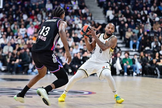 BASKET : Paris Basket vs ASVEL - Euroleague - 12 03 2026 ALLAN DOKOSSI of Paris Basket and BRAIAN ANGOLA of ASVEL during the Euroleague match between Paris Basketball and LDLC ASVEL Villeurbanne at Adidas Arena on March 12, 2026 in Paris, France. ( Photo by Federico Pestellini PSNewz ) - ParisFrance  Copyright: xFedericoxPestellinix