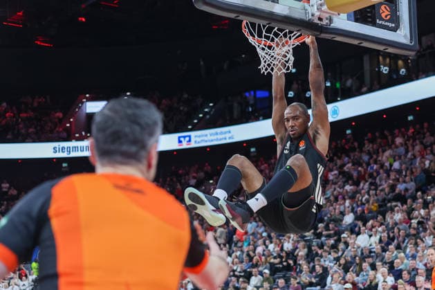 Dunk Isiaha Mike (FC Bayern Basketball, 22), GER, FC Bayern Basketball vs. Anadolu Efes Istanbul, Basketball, Euroleague, 31. Spieltag, Saison 2025 2026, 12.03.2026, GER, FC Bayern Basketball vs. Anadolu Efes Istanbul, Basketball, Euroleague, 31. Spieltag, Saison 2025 2026, 12.03.2026 Muenchen Copyright: xEibner-Pressefoto JennixMaulx EP_JML