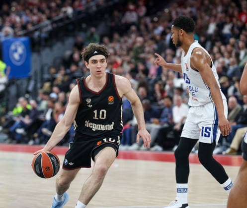 Justinian Jessup (FC Bayern Basketball, 10) mit PJ Dozier (Anadolu Efes Istanbul, 15), GER, FC Bayern Basketball vs. Anadolu Efes Istanbul, Basketball, Euroleague, 31. Spieltag, Saison 2025 2026, 12.03.2026, GER, FC Bayern Basketball vs. Anadolu Efes Istanbul, Basketball, Euroleague, 31. Spieltag, Saison 2025 2026, 12.03.2026 Muenchen Copyright: xEibner-Pressefoto JennixMaulx EP_JML