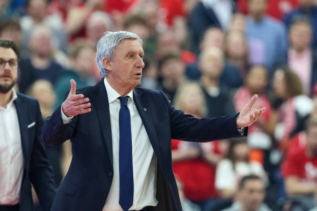 Svetislav Pesic (FC Bayern Basketball, Chef-Trainer) gestikuliert, GER, FC Bayern Basketball vs. Anadolu Efes Istanbul, Basketball, Euroleague, 31. Spieltag, Saison 2025 2026, 12.03.2026, GER, FC Bayern Basketball vs. Anadolu Efes Istanbul, Basketball, Euroleague, 31. Spieltag, Saison 2025 2026, 12.03.2026 Muenchen Copyright: xEibner-Pressefoto JennixMaulx EP_JML