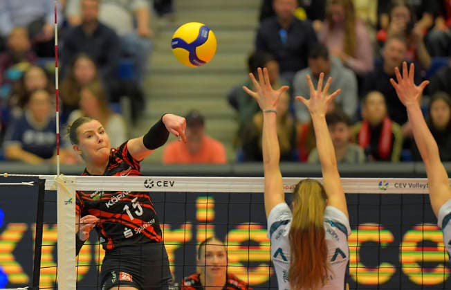 12.3.2026, Dresdens Marta Levinska schmettert erfolgreich, Volleyball, CEV-Cup, Halbfinale, Dresdner SC - Reale Mutua Fenera Chieri, (c) Dresden