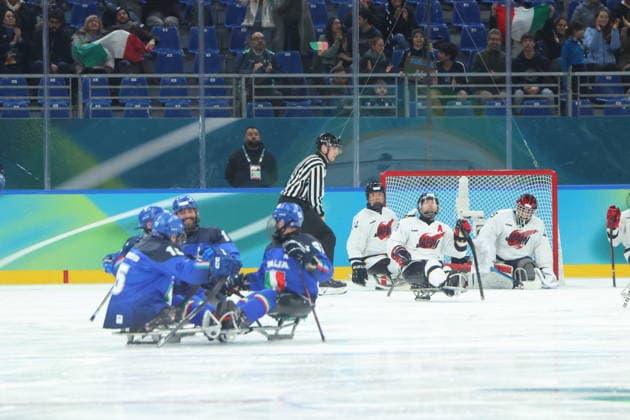 (L-R) Italy team group, Mannschaftsbild, Totale Japan team group (JPN), MARCH 12, 2026 - Para Ice hockey, Eishockey : Classification match 5-8th between Italy - Japan during the Milano Cortina 2026 Paralympic Winter games, Winterspiele,Spiele, Summer games at Milano Santagiulia Ice Hockey Arena in Milano, Italy. Noxthirdxpartyxsales  aflo_323242172