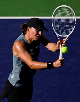 March 12, 2026 Iga Swiatek (POL) returns a shot against Elina Svitolina (UKR) during their quarterfinals match at the BNP Paribas Open held at the Indian Wells Tennis Garden in Indian Wells, California. California. Mandatory Photo Credit : CSM Tennis 2026: BNP Paribas Open MAR 12  - ZUMAc04_ 20260312_zma_c04_195 Copyright: xCharlesxBausx