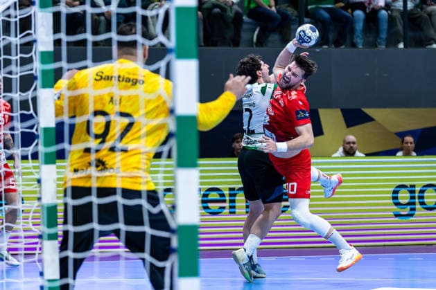 March 12, 2026, Pavilhão Multiusos de Odivelas, Lisbon, Portugal, EHF Champions League 2025 26: Sporting CP vs CS Dinamo Bucuresti; Miguel Martins of CS Dinamo Bucuresti Copyright: HMBxMedia CarlosxSilva