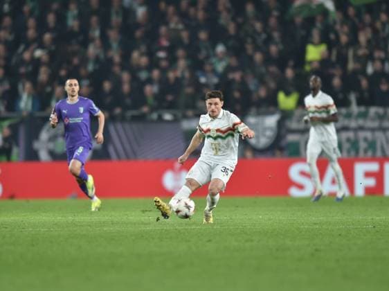Fußball, EL, Ferencvaros Budapest - Sporting Braga Ferencvarosi TC v SC Braga - UEFA Europa League 2025 26 Round of 16 First Leg Gabi Kanichowsky of Ferencvaros participates in the Europa League round of 16 first leg match between Ferencvarosi TC and SV Braga in Budapest, Hungary, on March 12. Budapest Budapest Hungary  Copyright: xBalintxSzentgallayx originalFilename:szentgallay-ferencva260312_np65U.jpg