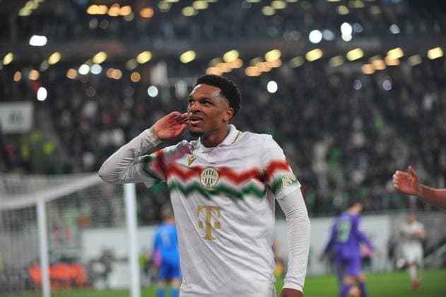 Fußball, EL, Ferencvaros Budapest - Sporting Braga Ferencvarosi TC v SC Braga - UEFA Europa League 2025 26 Round of 16 First Leg Lenny Joseph of Ferencvaros celebrates with players of Ferencvaros after scoring in the Europa League round of 16 first leg match between Ferencvarosi TC and SV Braga in Budapest, Hungary, on March 12. Budapest Budapest Hungary  Copyright: xBalintxSzentgallayx originalFilename:szentgallay-ferencva260312_npp9o.jpg