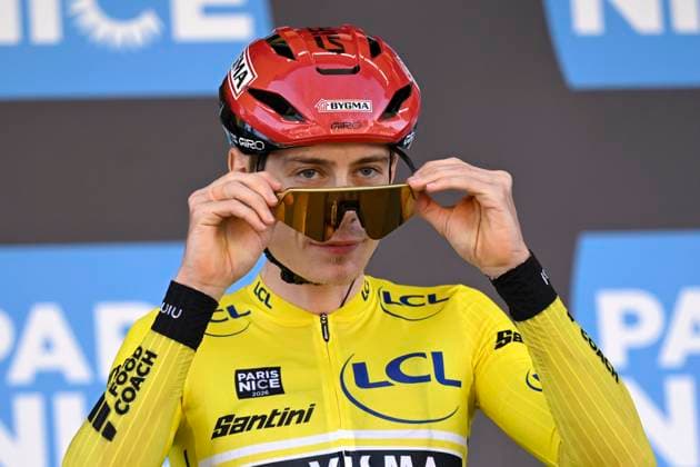 Paris Nice 2026 Stage 6 APT, FRANCE - MARCH 13 : Vingegaard Jonas (DEN) of Team Visma I Lease a Bike during stage 6 of the 84th edition of Paris - Nice an UCI World Tour 2.UWT cycling road race stage for Men Elite of 179.3 km with start in Barbentane and finish in Apt on March 13, 2026 in Apt, France, 13 03 2026 ( Motordriver Guy De Vuyst - Apt France  Copyright: xNicoxVereeckenx