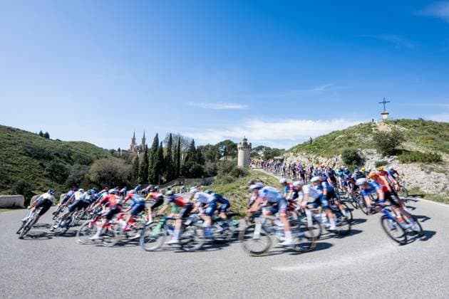 The pack of riders pictured in action during the sixth stage of 84th edition of the Paris-Nice cycling race, a race from Barbentane to Apt (179,3 km), on Friday 13 March 2026. DAVIDxPINTENS  x167362244x