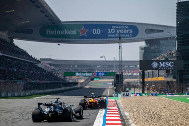 FORMULE 1 : Grand Prix de Chine - Shanghai International Circuit - 13 03 2026 63 George Russell (GBR) Mercedes-AMG PETRONAS Formula One Team (DEU) Mercedes-AMG F1 W17 E Performance, during the Formula 1 Chinese Grand Prix, on the Shanghai circuit in Shanghai, from March 13 to 15, 2026 in China (CHN) SHANGHAIChina  Copyright: xIANxBUNDEYx xMPSxAGENCYx x