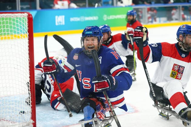March 13, 2026, Milan, Lombardy, Italy: DECLAN FARMER 16 of USA celebrates scoring his side s fifth goal the Semi Final game between Team United States (USA) and Team Czechia (CZE) at the Milano Cortina 2026 Paralympic Winter games, Winterspiele,Spiele, Summer games USA won 6:1 and advances to the Final. Milan Italy - ZUMAc179 20260313_oly_c179_017 Copyright: xMickaelxChavetx