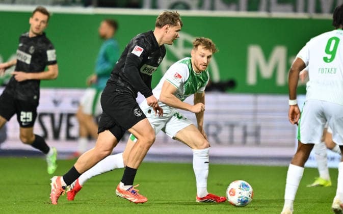 13.03.2026 - Fussball - Saison 2025 2026 - 2. Fussball - Bundesliga - 26. Spieltag: SpVgg Greuther Fürth ( Kleeblatt SGF ) - SV Elversberg SVE - Sportfoto Zink - xwoxzix - DFL regulations prohibit any use of photographs as image sequences and or quasi-video - only for editorial use - Lasse Günther Guenther (21, SV Elversberg ) Jannik Dehm ( 23, SpVgg Greuther Fürth )