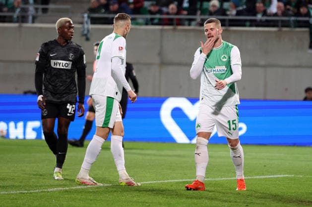 13.03.2026, xrekx, Fussball 2.Bundesliga, SpVgg Greuther Fuerth - SV Elversberg v.l. Jan Elvedi (SpVgg Greuther Fuerth) enttaeuscht, enttäuscht, schaut enttaeuscht, niedergeschlagen, disappointed (DFL DFB REGULATIONS PROHIBIT ANY USE OF PHOTOGRAPHS as IMAGE SEQUENCES and or QUASI-VIDEO) Fuerth