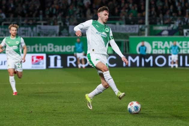 Branimir Hrgota 10 (Spvgg Greuther Fuerth) in Aktion, Spvgg Greuther Fuerth vs. SV Elversberg Fussball, Maenner, 2. Bundesliga, Saison 2025 2026, Rueckrunde, 26. Spieltag, 13.03.2026 DFB regulations prohibit any use of photographs as image sequences and or quasi-video Fuerth Bayern Deutschland