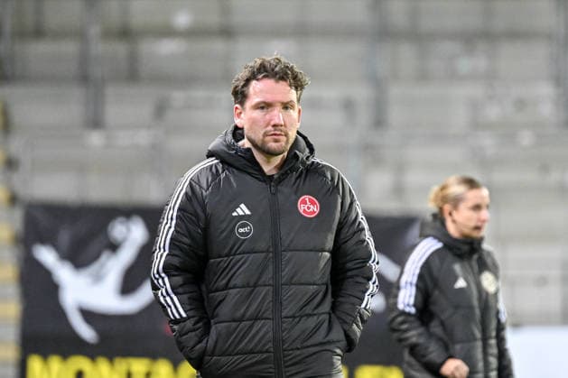 Thomas Oostendorp (1. FC Nuernberg, Trainer) GER, SC Freiburg - 1. FC Nuernberg, Frauen-Fussball, Google Pixel Frauen-Bundesliga, 20. Spieltag, Saison 2025 2026, 13.03.2026 DFB REGULATIONS PROHIBIT ANY USE OF PHOTOGRAPHS AS IMAGE SEQUENCES AND OR QUASI-VIDEO GER, SC Freiburg - 1. FC Nuernberg, Frauen-Fussball, Google Pixel Frauen-Bundesliga, 20. Spieltag, Saison 2025 2026, 13.03.2026 Freiburg Copyright: xEibner-Pressefoto ThomasxHessx EP_THS