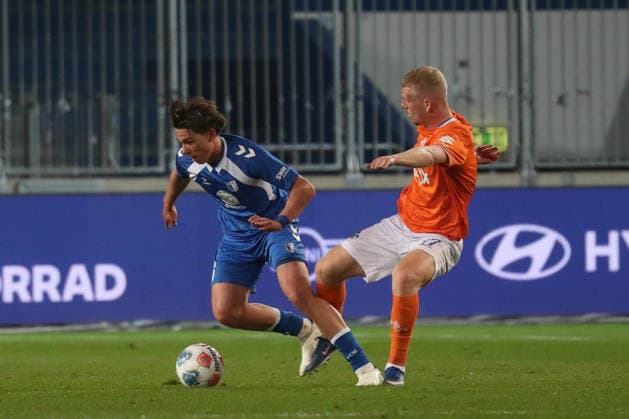 13.03.2026, xgox, Fussball 2. Bundesliga, 1. FC Magdeburg - SV Darsmtadt 98 emspor, v.l. Dariusz Stalmach (Magdeburg, 6), Kai Klefisch (Darmstadt, 17) Zweikampf, Duell, Kampf, tackle (DFL DFB REGULATIONS PROHIBIT ANY USE OF PHOTOGRAPHS as IMAGE SEQUENCES and or QUASI-VIDEO) Magdeburg