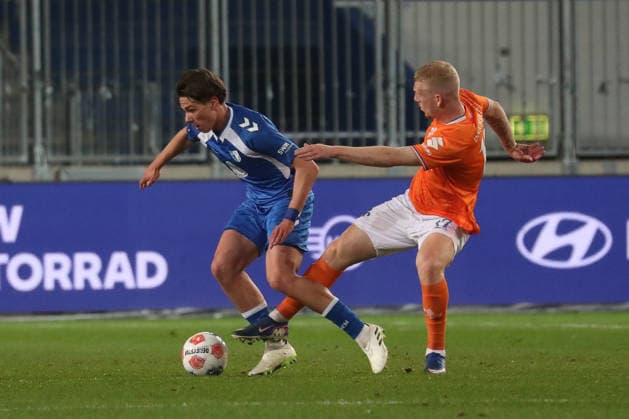 13.03.2026, xgox, Fussball 2. Bundesliga, 1. FC Magdeburg - SV Darsmtadt 98 emspor, v.l. Dariusz Stalmach (Magdeburg, 6), Kai Klefisch (Darmstadt, 17) Zweikampf, Duell, Kampf, tackle (DFL DFB REGULATIONS PROHIBIT ANY USE OF PHOTOGRAPHS as IMAGE SEQUENCES and or QUASI-VIDEO) Magdeburg