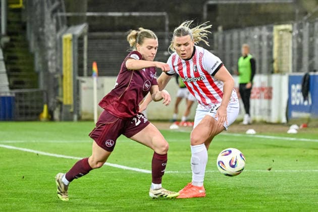 Nastassja Lein (1. FC Nuernberg, 24) am Ball bei Ingibjoerg Sigurdardottir (SC Freiburg, 24) GER, SC Freiburg - 1. FC Nuernberg, Frauen-Fussball, Google Pixel Frauen-Bundesliga, 20. Spieltag, Saison 2025 2026, 13.03.2026 DFB REGULATIONS PROHIBIT ANY USE OF PHOTOGRAPHS AS IMAGE SEQUENCES AND OR QUASI-VIDEO GER, SC Freiburg - 1. FC Nuernberg, Frauen-Fussball, Google Pixel Frauen-Bundesliga, 20. Spieltag, Saison 2025 2026, 13.03.2026 Freiburg Copyright: xEibner-Pressefoto ThomasxHessx EP_THS
