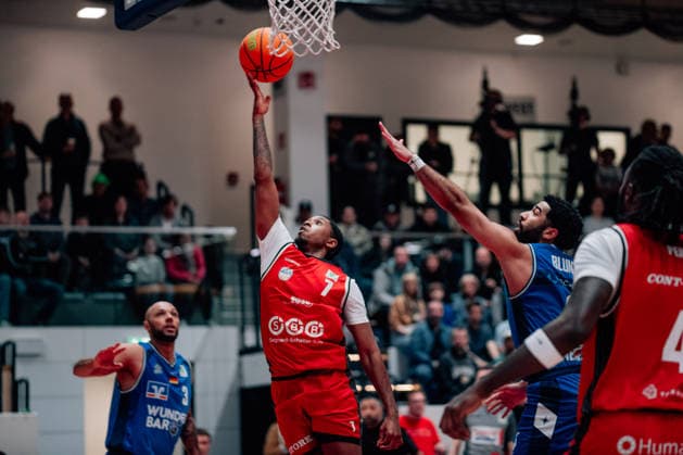 BB-2BL SBB Baskets - HAKRO Merlins Crailsheim Daivien Latrell Williamson (SBB Baskets) waehrend der Saison 2025-2026 in der 2. Barmer Basketball Bundesliga Pro A am 26. Spieltag zwischen SBB Baskets und HAKRO Merlins Crailsheim in der Wolfgang-Lakenmacher-Halle am 13. March 2026 in Magdeburg, Sachsen Anhalt, Deutschland
