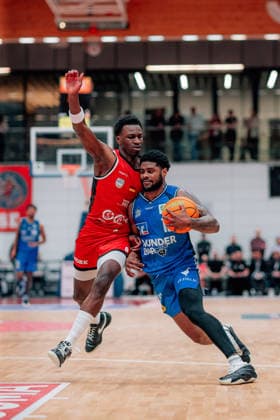 BB-2BL SBB Baskets - HAKRO Merlins Crailsheim Joshua Bonga (SBB Baskets), Xavier Trent Johnson (HAKRO Merlins Crailsheim) waehrend der Saison 2025-2026 in der 2. Barmer Basketball Bundesliga Pro A am 26. Spieltag zwischen SBB Baskets und HAKRO Merlins Crailsheim in der Wolfgang-Lakenmacher-Halle am 13. March 2026 in Magdeburg, Sachsen Anhalt, Deutschland