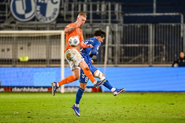 Fußball I Herren I Saison 2025-2026 I 2. Bundesliga I 26. Spieltag I 1. FC Magdeburg - SV Darmstadt 98 I 13.03.2026 Zweikampf Kai Klefisch (17, SV Darmstadt 98) gegen Laurin Ulrich (8, 1. FC Magdeburg) Magdeburg Avnet Arena (Heinz-Krügel-Platz 1) Sachsen-Anhalt Deutschland
