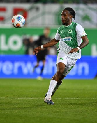 13.03.2026 - Fussball - Saison 2025 2026 - 2. Fussball - Bundesliga - 26. Spieltag: SpVgg Greuther Fürth ( Kleeblatt SGF ) - SV Elversberg SVE - Sportfoto Zink - xwoxzix - DFL regulations prohibit any use of photographs as image sequences and or quasi-video - only for editorial use - Noel Futkeu (9, SpVgg Greuther Fürth ) fragend ratlos