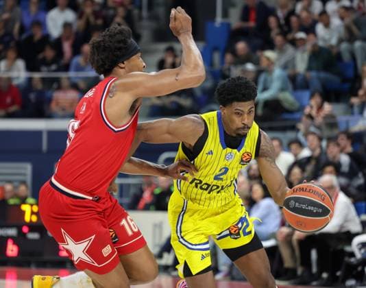 Foto IPP Roberto Bregani Milano 13 03 2026 Pallacanestro, Turkish Airlines EuroLeague 2025 2026, EA7 Emporio Armani MIlano vs Maccabi Tel Aviv. Nella foto Jimmy Clark III del Maccabi Tel Aviv in azione contro Zach LeDay dell EA7 Emporio Armani Milano Italy Photo Press World Copyright. italy ITALY  Copyright: xR4924_italyphotopressx