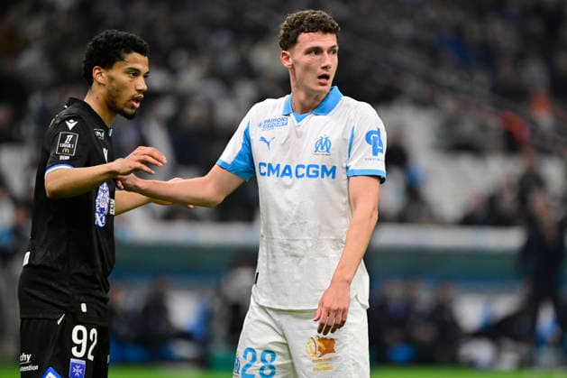FOOTBALL : Olympique de Marseille VS AJA Auxerre - Ligue 1 McDonald s - 13 03 2026 Benjamin Pavard (OM) - Ligue 1 McDonald™s match between Olympique de Marseille and AJA Auxerre on March 13, 2026 at the Orange Velodrome Stadium in Marseille. MarseilleFrance  Copyright: xWilliamxCannarellax