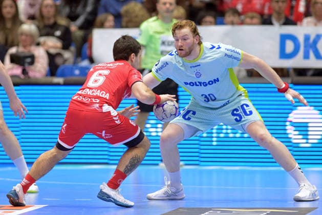 Erik Balenciaga (MT Melsungen 6) (amBall), Tom Kiesler (VfL Gummersbach 30) , GER, MT Melsungen - VfL Gummersbach, Handball, 1. Bundesliga, 25. Spieltag, Saison 2025 2026, 13.03.2026, GER, MT Melsungen - VfL Gummersbach, Handball, 1. Bundesliga, 25. Spieltag, Saison 2025 2026, 13.03.2026 Kassel Copyright: xEibner-Pressefotox xRolandxSippex EP_RSL