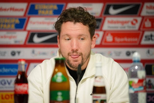 Fussball, Google Pixel Frauen-Bundesliga, 20 .Spieltag, 2025 2026, SC Freiburg vs. 1. FC Nürnberg, 13.03.2026, Dreisamstadion, Freiburg,: Oostendorp Thomas (1. FC Nürnberg, Trainer) Freiburg Dreisamstadion Baden-Württemberg Deutschland Copyright: xFINLEYxMÖRCHx