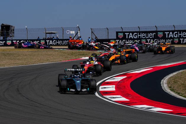CHINA-MOTORSPORTS F1-SHANGHAI Mercedes™ George Russell, followed by Ferrari™s Lewis Hamilton and McLaren™s Lando Norris and other F1 car in action at Shanghai International Circuit during the F1 Chinese Grand Prix, Shanghai, China, March 14, 2026. NEXPHER Peter Li SHANGHAI