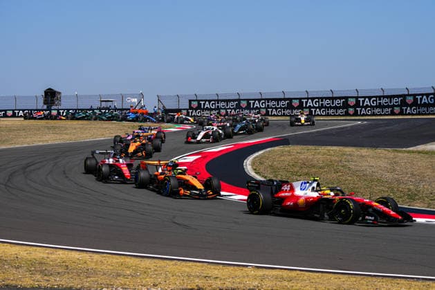 CHINA-MOTORSPORTS F1-SHANGHAI Ferrari™s Lewis Hamilton and McLaren™s Lando Norris and other F1 car in action during sprint at Shanghai International Circuit during the F1 Chinese Grand Prix, Shanghai, China, March 14, 2026. NEXPHER Peter Li SHANGHAI