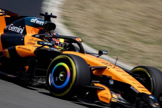 SHANGHAI - Oscar Piastri (McLaren) during the sprint race at the Shanghai International Circuit ahead of the Chinese Grand Prix. SANDER KONING ANP xVIxANPxSportx xxANPxIVx 553275245 originalFilename: 553275245.jpg