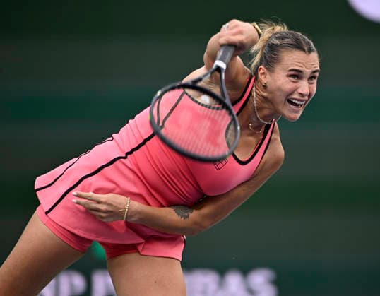 March 13, 2026 Aryna Sabalenka serves against Linda Noskova (CZE) during their semifinal match at the BNP Paribas Open held at the Indian Wells Tennis Garden in Indian Wells, California. California. Mandatory Photo Credit : CSM Indian Wells United States of America - ZUMAc04_ 20260313_zma_c04_238 Copyright: xCharlesxBausx