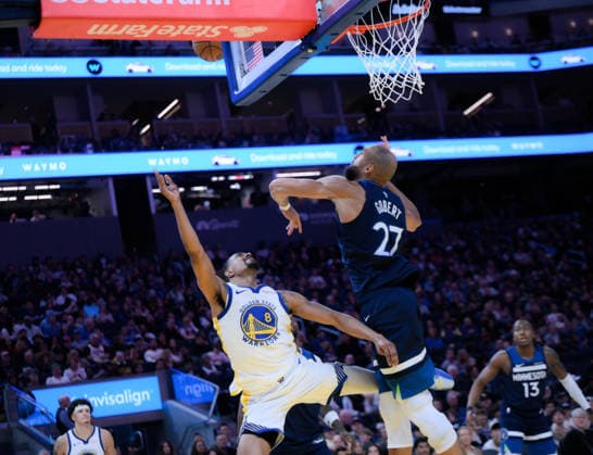 NBA, Basketball Herren, USA Minnesota Timberwolves vs Golden State Warriors in San Francisco SAN FRANCISCO, CALIFORNIA - MARCH 13: De Anthony Melton (8) of Warriors in action against Rudy Gobert (27) of Timberwolves during the NBA game 34 between Minnesota Timberwolves and Golden State Warriors in San Francisco at Chase Center on March 13, 2026 in San Francisco, California, United States. Tayfun Coskun Anadolu California United States. Editorial use only. Please get in touch for any other usage.  Copyright: x2026xAnadoluxTayfunxCoskunx