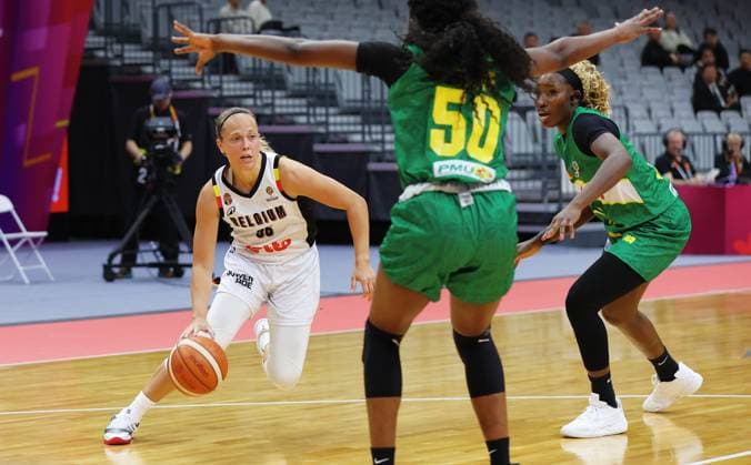 Belgium s Julie Allemand and Mali s Maimouna Haidara fight for the ball during a basket game between Belgium s national team, Nationalteam Belgian Cats and Mali, in Wuhan, China, on Saturday 14 March 2026, the third game (out of 5) of the qualifications phase for the World Cup Basket tournament. NIKOLAxKRSTIC  x167427248x