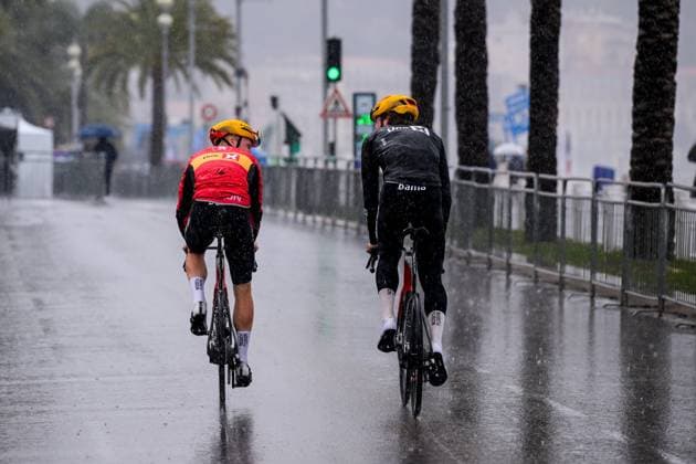 Picture shows the extreme rain conditions pictured before the start of the seventh stage of the 84th edition of the Paris-Nice cycling race, from Nice to Isola (120,4 km), on Saturday 14 March 2026. DAVIDxPINTENS  x167433062x
