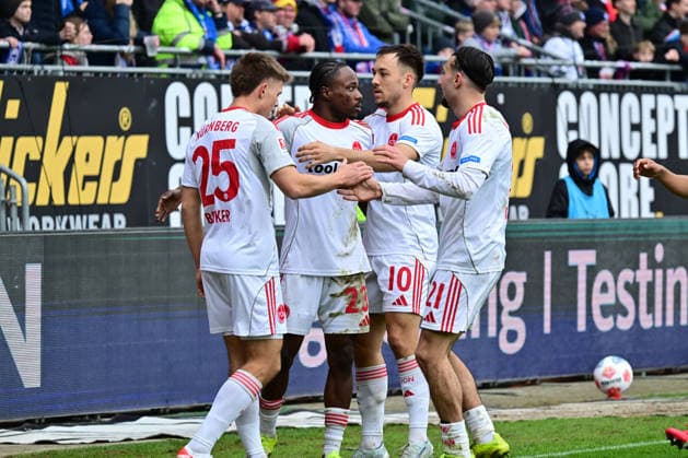 14.03.2026, Fußball, Herren, 2.BL (Bundesliga), Saison 2025 2026, Holstein Kiel - 1. FC Nürnberg, 26. Spieltag Mohamed Ali Zoma bejubelt sein Tor zum 2:3 für Nürnberg Kiel, Holstein-Stadion Holstein-Stadion Schleswig-Holstein Deutschland