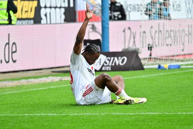 14.03.2026, Fußball, Herren, 2.BL (Bundesliga), Saison 2025 2026, Holstein Kiel - 1. FC Nürnberg, 26. Spieltag Mohamed Ali Zoma bejubelt sein Tor zum 2:3 für Nürnberg Kiel, Holstein-Stadion Holstein-Stadion Schleswig-Holstein Deutschland
