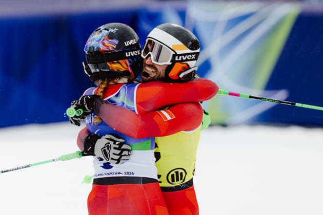 PARALYMPICS - Winter Paralympics Milano Cortina 2026 CORTINA D AMPEZZO,ITALY,14.MAR.26 - PARALYMPICS, ALPINE SKIING - Paralympic Winter games, Winterspiele,Spiele, Summer games Milano Cortina 2026, slalom, women. Image shows guide Eric Digruber and Veronika Aigner (AUT).  GEPAxpictures xMatthiasxTrinkl
